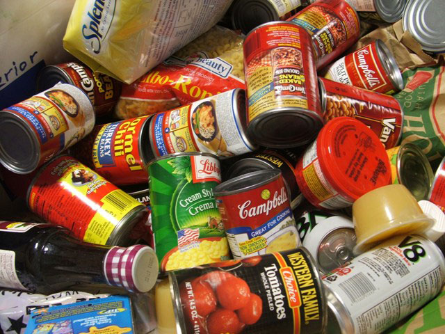 food-drive-cans-002